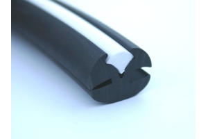 Lower door glass glazing rubber (2.1m)