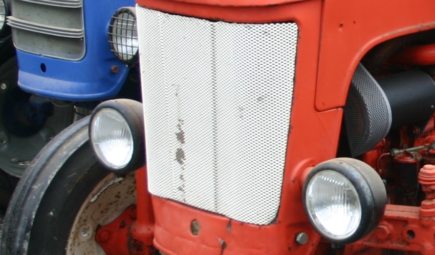 Do I have a BMC Mini Tractor or a Nuffield 4/25?