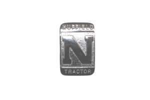 ATJ3075 - Nuffield nose cone badge 'N'